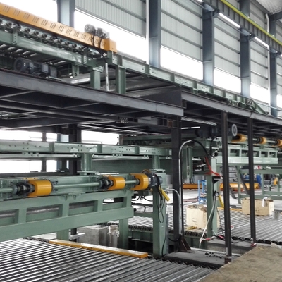 Linea di alluminio ad alta velocità del coil coating con il carrello di carico che si concentra macchina